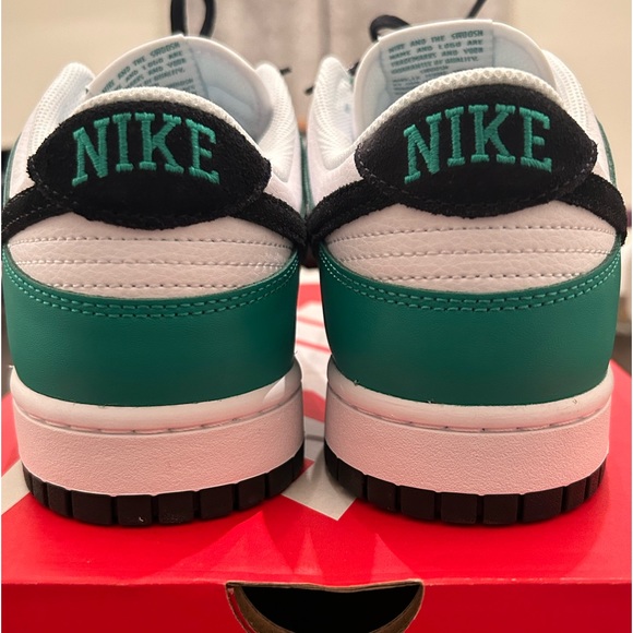 The Nike Dunk Low in 'Stadium Green' - Picture 3 of 8